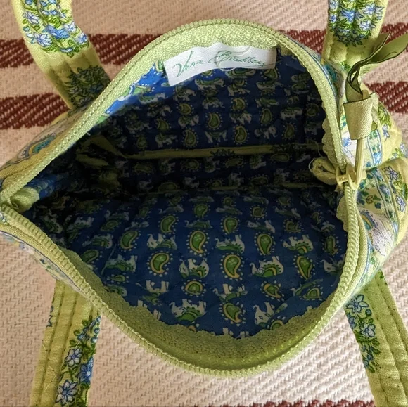 Vera Bradley clutch - Picture 4 of 6